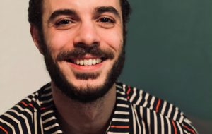 Martin Angiuli presenta il nuovo libro “Coraggiosamente Comuni”. Di Marco Greco