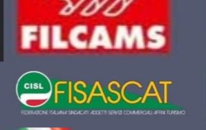 Incendio auto Avv. Palladino, la condanna di Filcams, Fisascat e Uiltrasporti: “segnale molto preoccupante a cui bisognerà dare una risposta immediata”