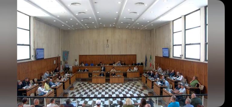 La seduta del Consiglio comunale di Brindisi del 22 settembre 2025