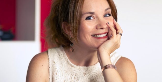 La scrittrice Claudia Mincione presenta il nuovo libro a Ciccio Riccio. Di Marco Greco