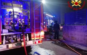 Incendio in un appartemento del Rione Sant’Elia: uomo tratto in salvo dai Vigili del Fuoco