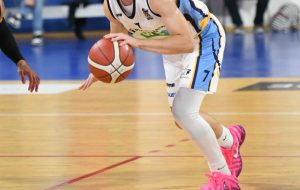La Dinamo compie l’impresa: espugnata Milazzo 72-71 all’overtime