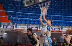 La Dinamo Brindisi supera quota 100 e conquista un’altra vittoria interna