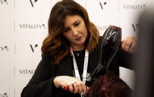 Piega sospesa: un’iniziativa solidale del centro K.Hair SPA in favore delle donne in difficoltà – Il ruolo di Terziario Donna