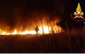 Incendio Punta del Serrone, Quarta: “il territorio non si difende con una conferenza stampa ma con azioni quotidiane e coerenti”