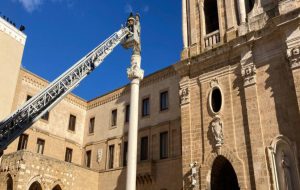 8 dicembre: si rinnova il tradizionale omaggio floreale dei Vigili del Fuoco alla Madonna