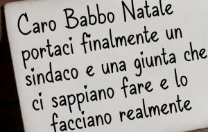 Caro Babbo Natale, portaci finalmente un Sindaco e una Giunta che ci sappiano fare e facciano. Di Vincenzo Albano