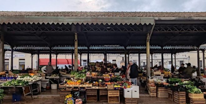 Nessuno (o quasi) tocchi Piazza Mercato. Di Domenico Saponaro