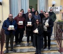 Ecco le prime casette della solidarietà per la mensa della casa di Zaccheo