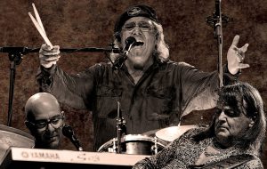 Formula 3 al Nuovo Teatro Verdi con le canzoni di Lucio Battisti