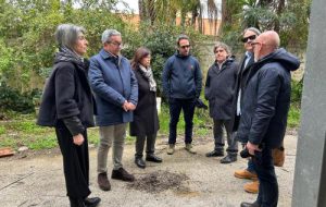 Centro migranti incendiato: sopralluogo dell’assessora Miglietta: “Massima attenzione della Regione per l’attuazione del progetto. Presto un protocollo d’intesa con la Procura per rafforzare il contrasto al caporalato”