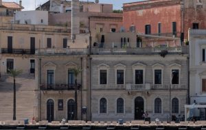 Il Comune di Brindisi si candida al titolo di “Capitale italiana del mare 2026”.