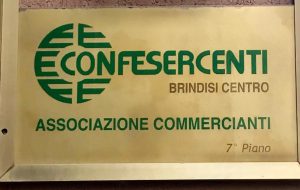 Confesercenti Brindisi: “Imprese schiacciate dalla crisi. Comuni, Provincia e Regione aderiscano alla Rottamazione”