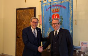 Il nuovo prefetto Aprea in visita istituzionale a Palazzo di Città