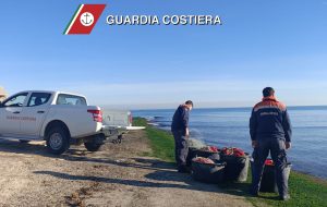 La Guardia Costiera sequestra 5 chilometri di reti da pesca tramaglio