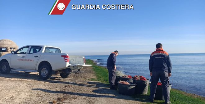 La Guardia Costiera sequestra 5 chilometri di reti da pesca tramaglio