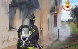 Dramma a Tuturano: recuperato il corpo dell’anziano disabile rimasto sotto il solaio crollato