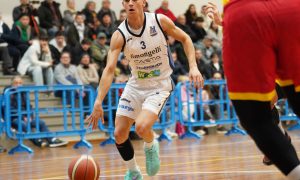 La Dinamo regge l’urto e supera Messina 70-63 conquistando la decima vittoria casalinga