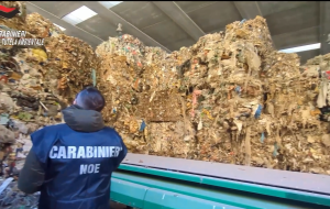 Sei arresti per traffico illecito di rifiuti tra Italia e Bulgaria: implicata nota azienda brindisina