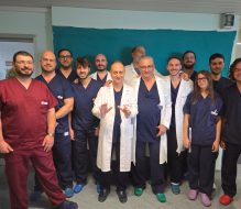 Si frattura il collo del femore a 99 anni: intervento riuscito in tempi record al Perrino