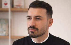 Spopolamento giovanile a Villa Castelli, una questione non più rinviabile per il futuro della comunità. Di Francesco Suma