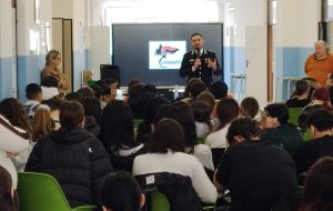 Cultura della legalità, i Carabinieri incontrano gli studenti del “Morvillo Falcone – Bassi” di San Vito dei Normanni