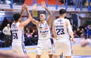 Brindisi vince una battaglia senza esclusione di colpi contro Rieti