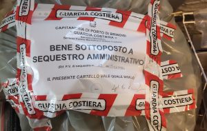 100 kg di prodotti ittici congelati privi di etichettatura e documentazione sanitaria: chiuso ristorante orientale