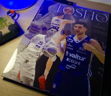 Brindisi, quando la passione diventa futuro: William Vitali racconta il basket attraverso la grafica