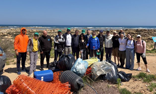 Punta Penne ripulita da 65 volontari: BrindiSea parte con il piede giusto