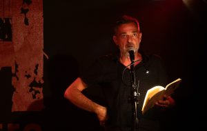 “Ciascuno cresce solo se sognato”: Sabato 18 aprile al Retroscena di Ceglie Messapica le parole di Danilo Dolci con Giuseppe Semeraro