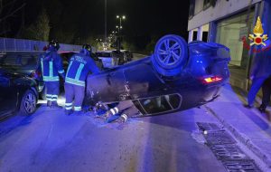 Notte di incidenti nel Brindisino: tre sinistri in poche ore, diversi feriti