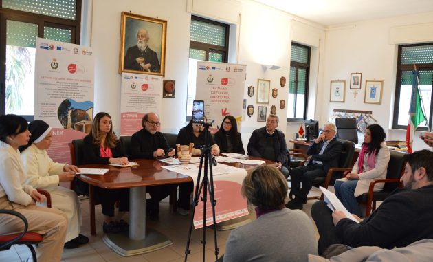 “Latiano: crescere, orientarsi, scegliere”: al via le attività. Desk attivo dal 7 aprile, in partenza subito laboratori e Job Day