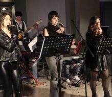 Al Verdi di Brindisi gli anni Ottanta in versione acustica