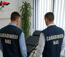 Gravi irregolarità in un laboratorio di analisi nel Brindisino: sospeso l’accreditamento regionale