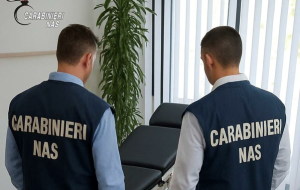 Gravi irregolarità in un laboratorio di analisi nel Brindisino: sospeso l’accreditamento regionale