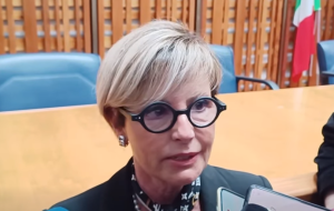Brindisi accoglie la procuratrice Pina Montanaro: “Legalità e umanità, lo Stato deve fare squadra”