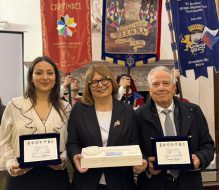 Carovigno celebra le sue eccellenze: sala gremita al Castello per la XIII edizione del Premio alla Cultura Città di Carovigno “Michele Cretì”