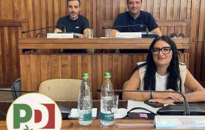 Consiglieri PD: “Con la possibile vendita del cracking Eni Versalis e gli investimenti di Eni Storage Systems, si stabiliscano tutele per i lavoratori e garanzie per il futuro”