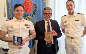Ufficiali della Marina militare tedesca in visita di cortesia al Comune di Brindisi