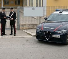 Insegnante agli arresti domiciliari: è accusato di abusi su alunne