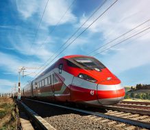 Frecciarossa diretto Lecce-Napoli dal 1° luglio: fermata anche a Brindisi. Decaro: «Un traguardo importante per il Sud»