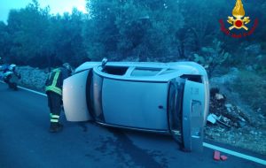 Fasano, auto finisce fuori strada in contrada Monte Cannone: ferita una donna