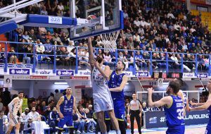 Al via la serie playoff Verona-Brindisi: gara uno in diretta in chiaro su Raisport giovedì sera alle ore 20:45