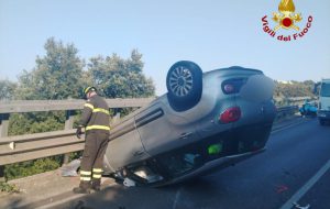 Incidente sulla SS 172 a Laureto di Fasano, coinvolta una Fiat 500
