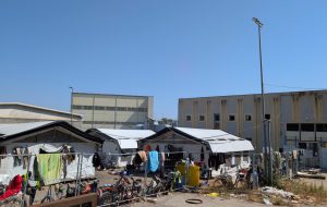 Completato il trasferimento dei migranti dal Centro di via Provinciale San Vito nella struttura provvisoria di Strada per Pandi