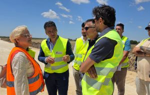 Brindisi, prende forma il treno per l’aeroporto.  Capone sul cantiere: «Opera strategica per tutto il Salento»