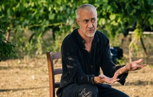 Brindisi: “Verdi in Città”, Fabrizio Saccomanno racconta la rivolta del vino