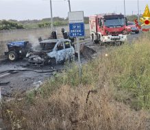 Incendi e incidenti, notte di lavoro per i Vigili del Fuoco: salvati anche due cani