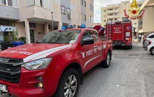 Incendio in un’abitazione di via Appia a Brindisi: intervengono i Vigili del Fuoco